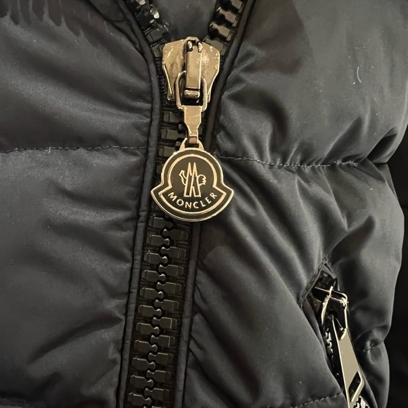 MONCLER CHENONCEAU JACKET - Picture 11 of 12